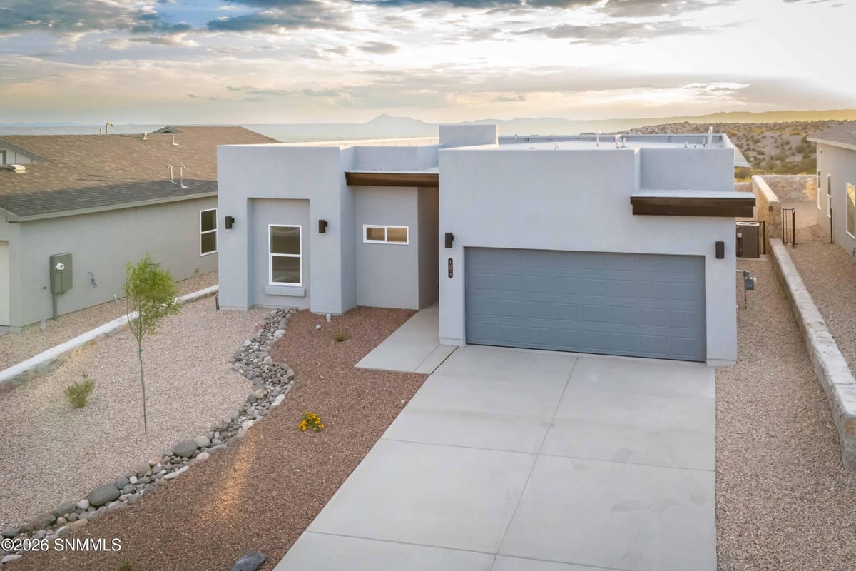 1075 Noria Court