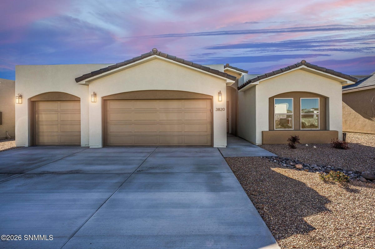 3820 Portrait Street