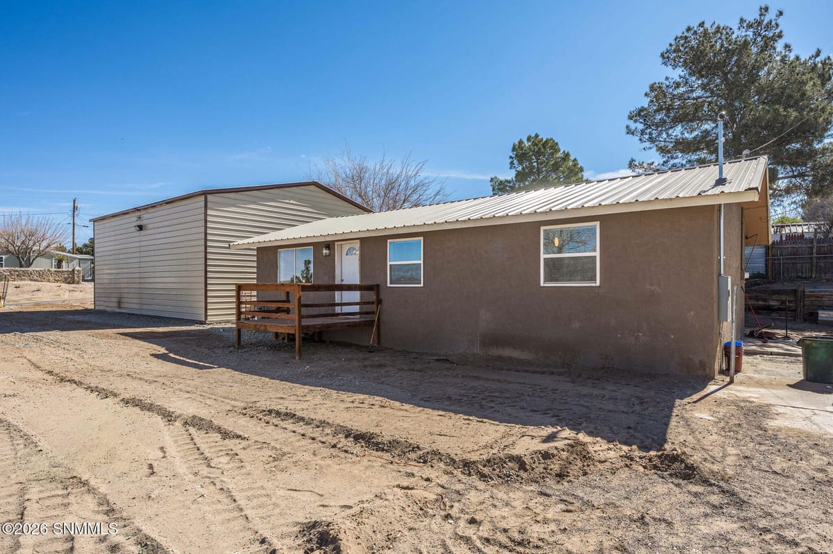5267 Navajo Trail