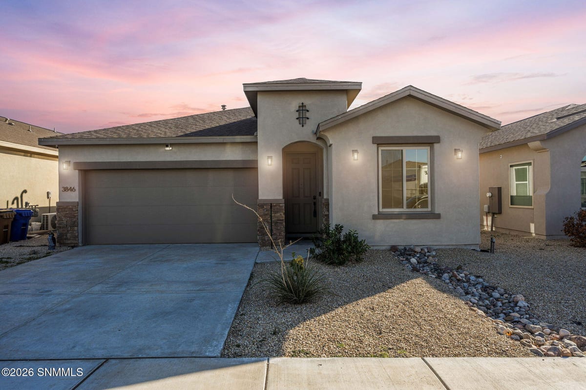 3846 Santa Alexandra Road