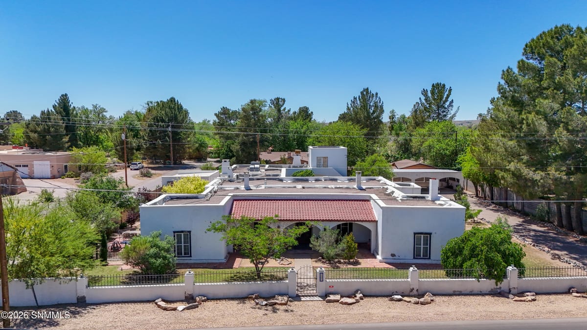 2220 Calle De Picacho