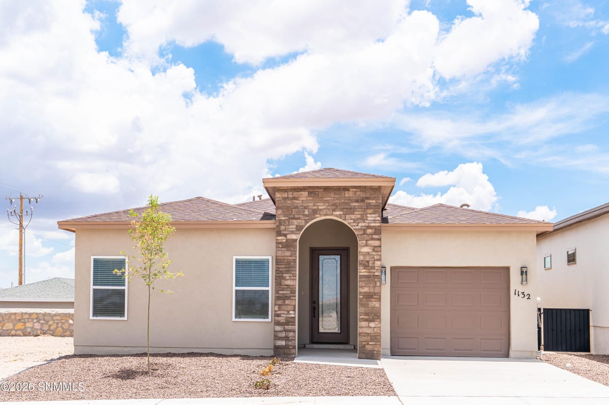 1132 Water Garden Court Court