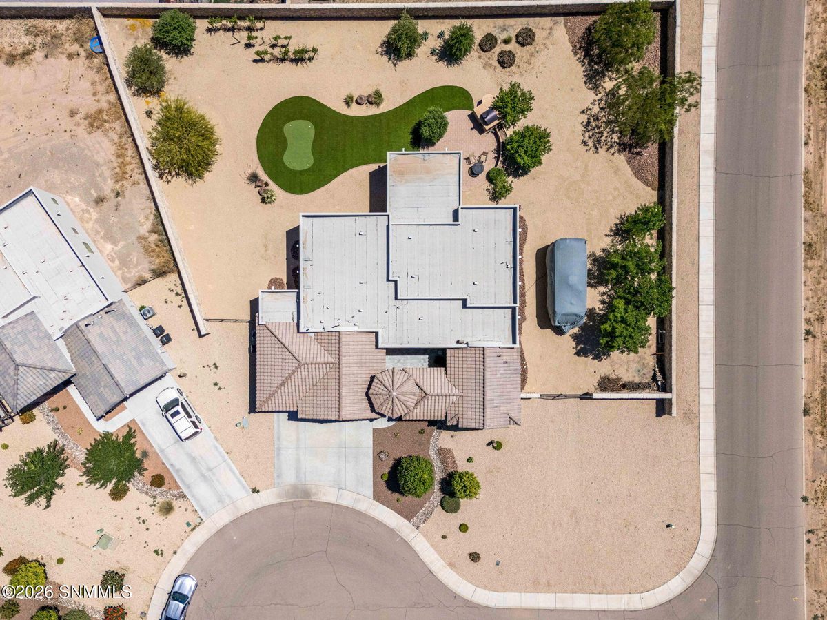 391 Red Cap Court