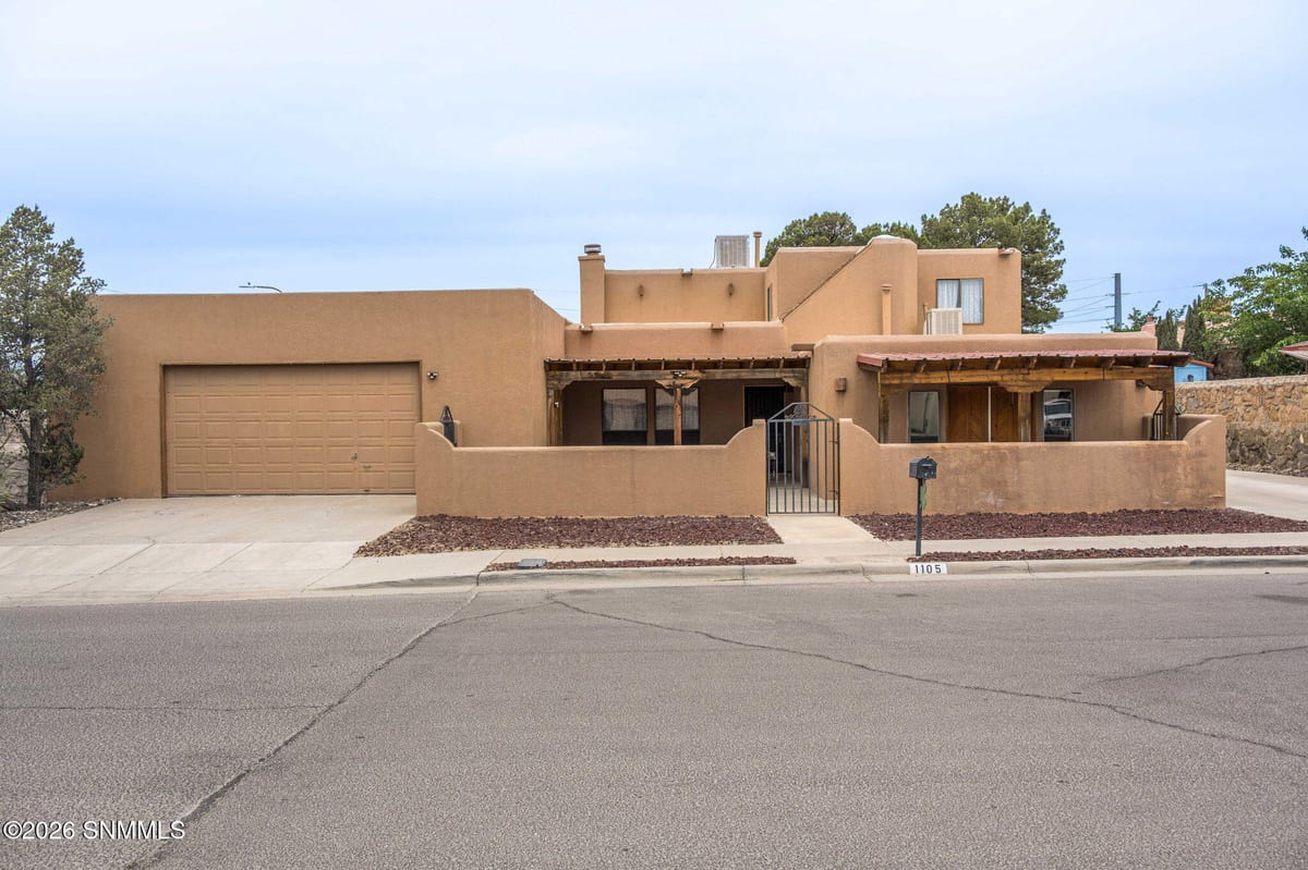 1105 Hermosillo Drive