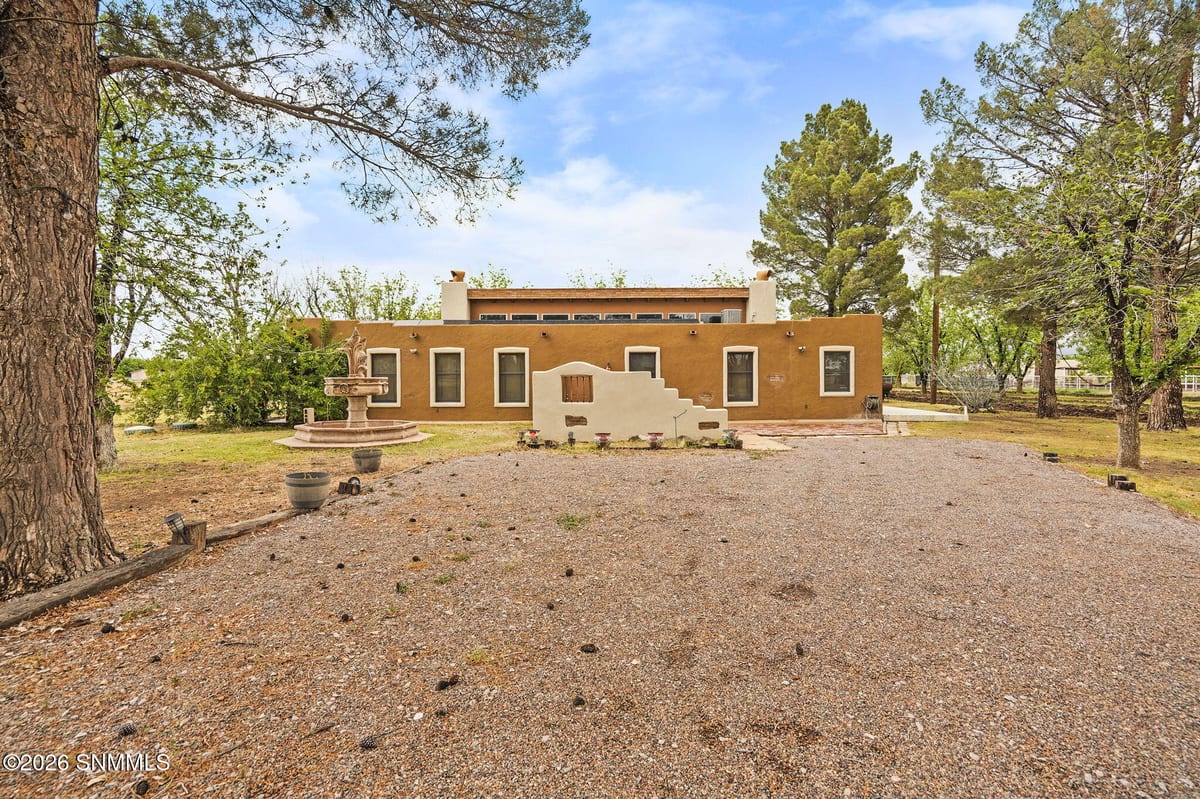 1015 Lister Drive