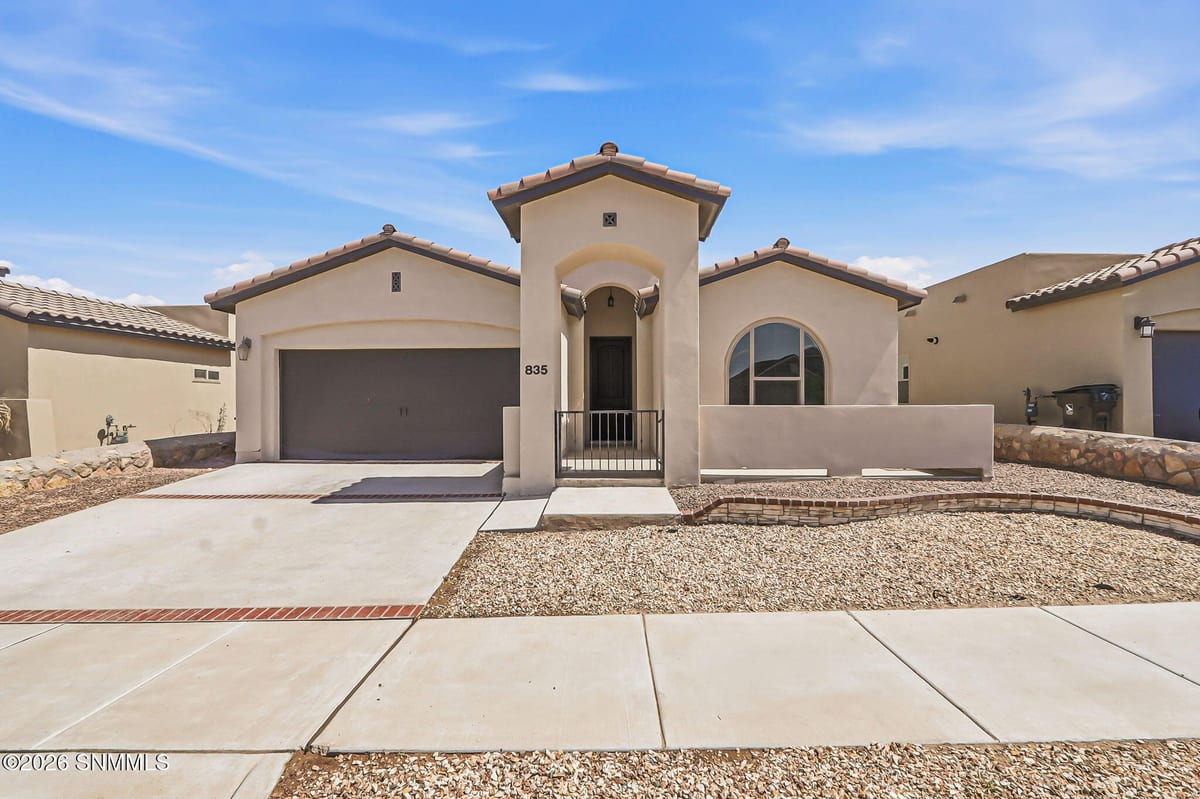 835 Bronze Hill Avenue