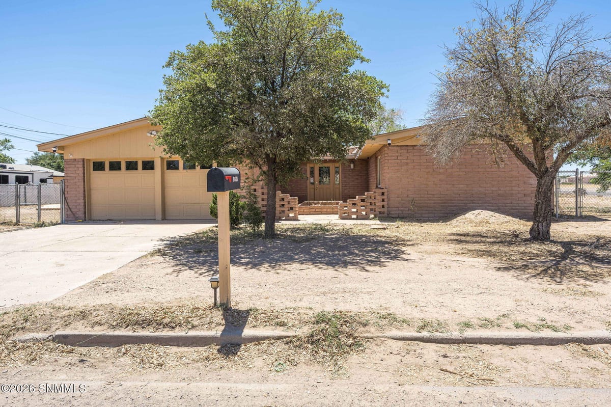 2643 El Camino Real Road