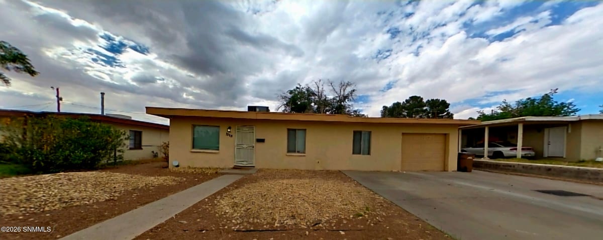 1313 Branson Avenue