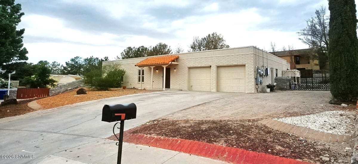 700 Sundown Court