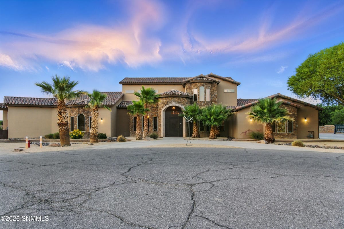 7920 Apache Canyon Drive