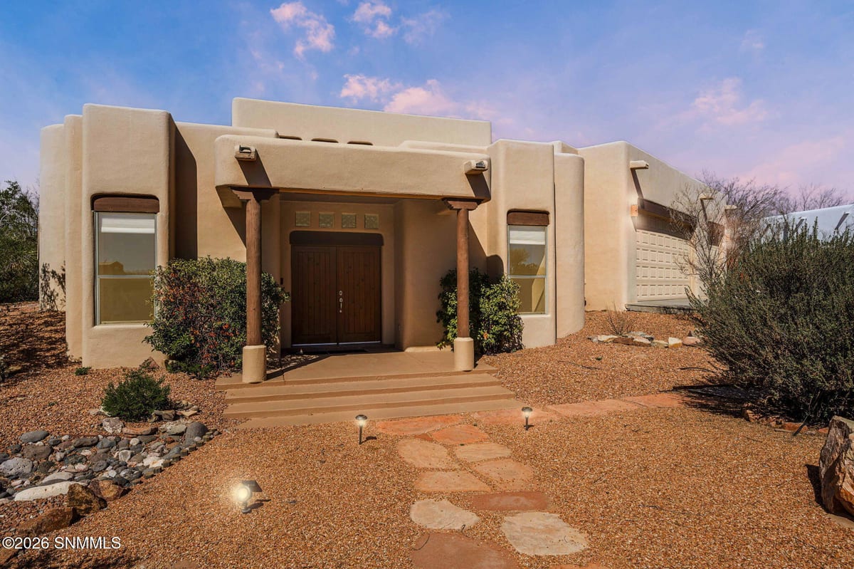 5225 Angel Fire Place