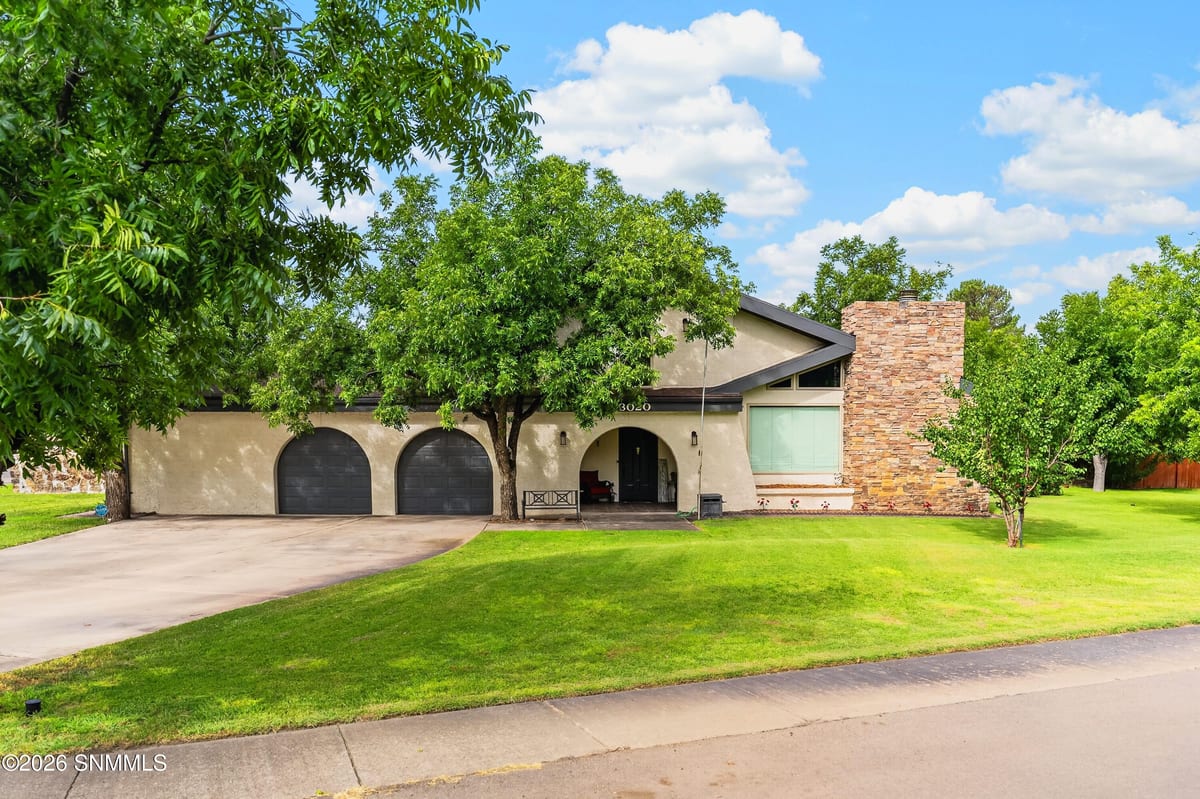 3020 Mimosa Lane