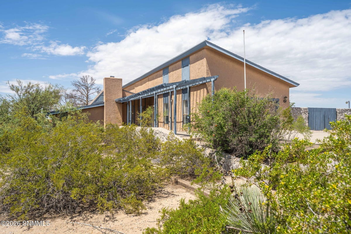 4820 Senita Drive