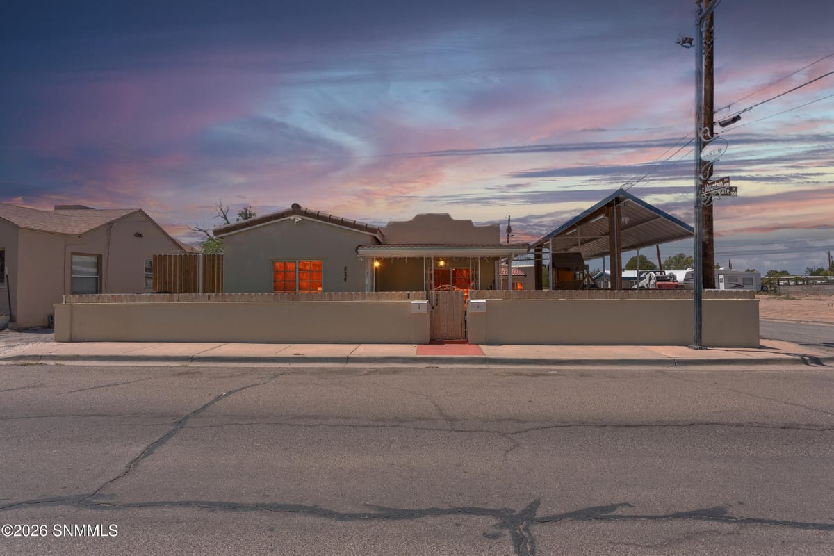 539 N Mesquite #APT 1 & 2