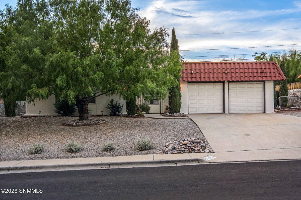 1714 Royal Drive