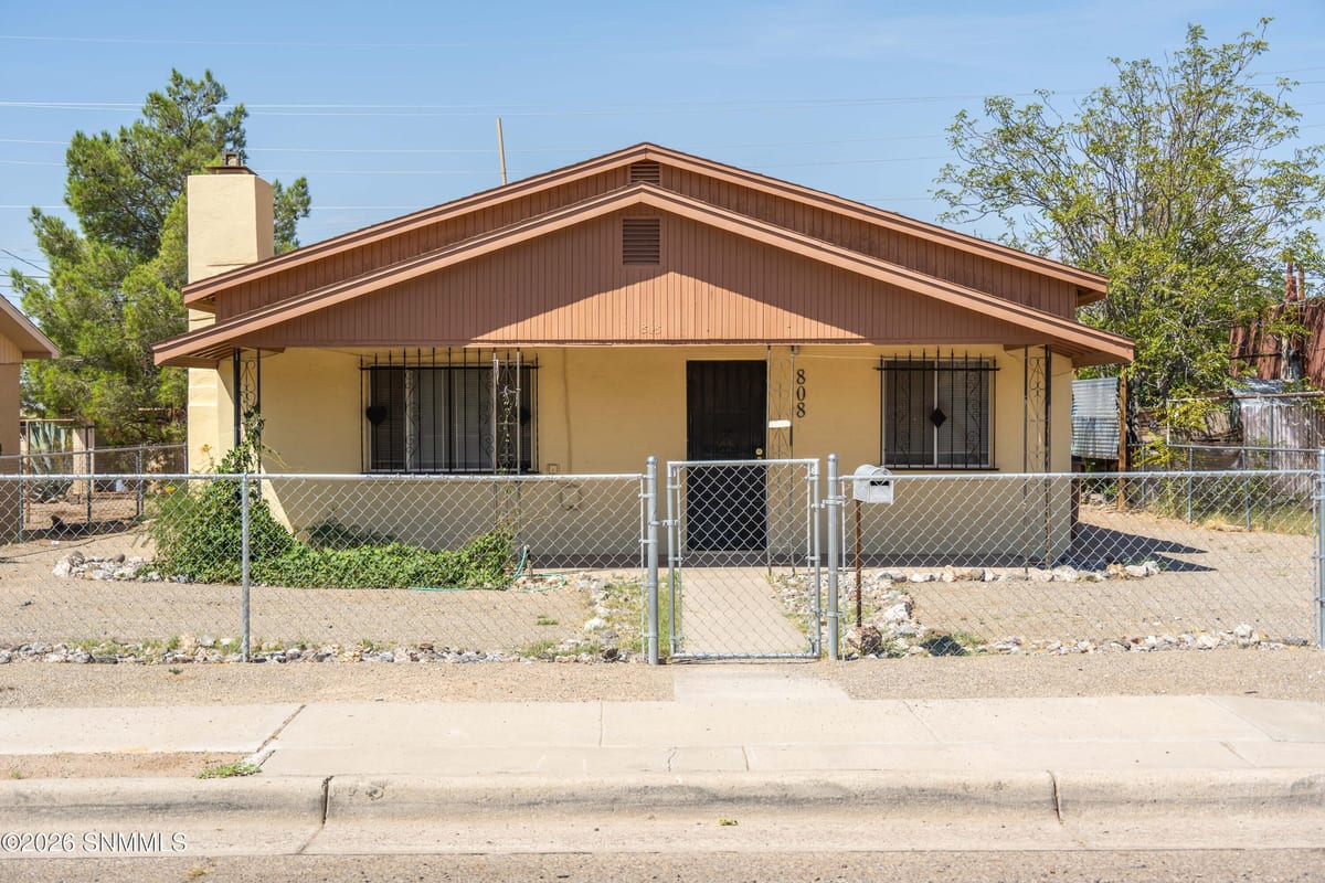 808 Alamo Street