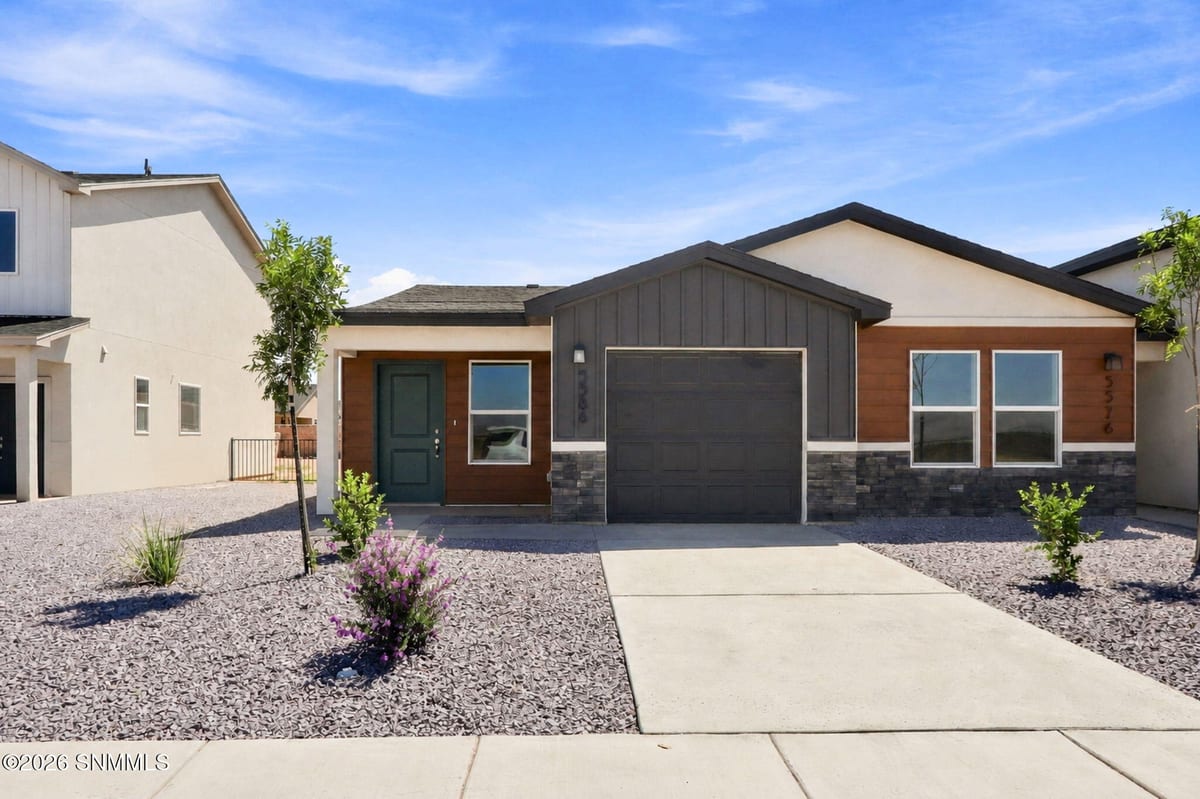 5586 Risa Allegra Place