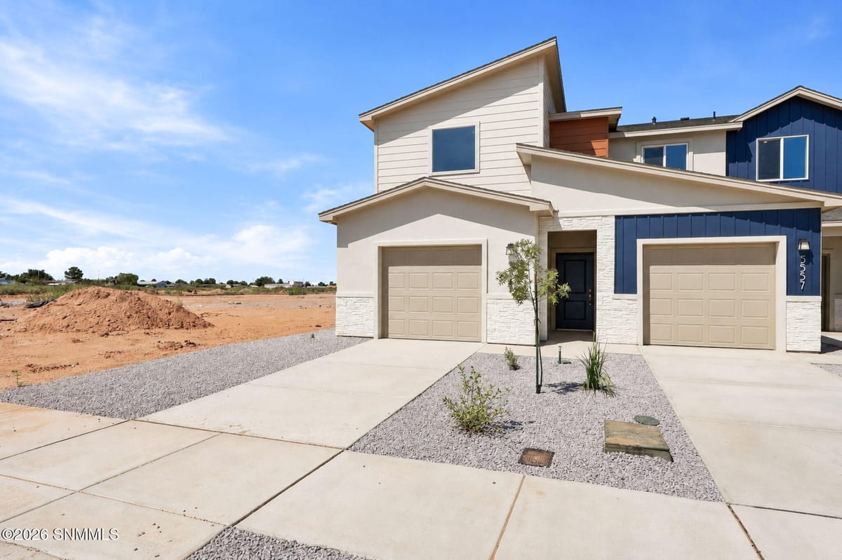 5547 Primorosa Place