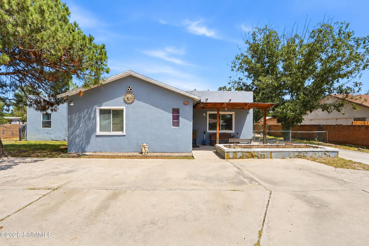 2910 N Dona Ana Road