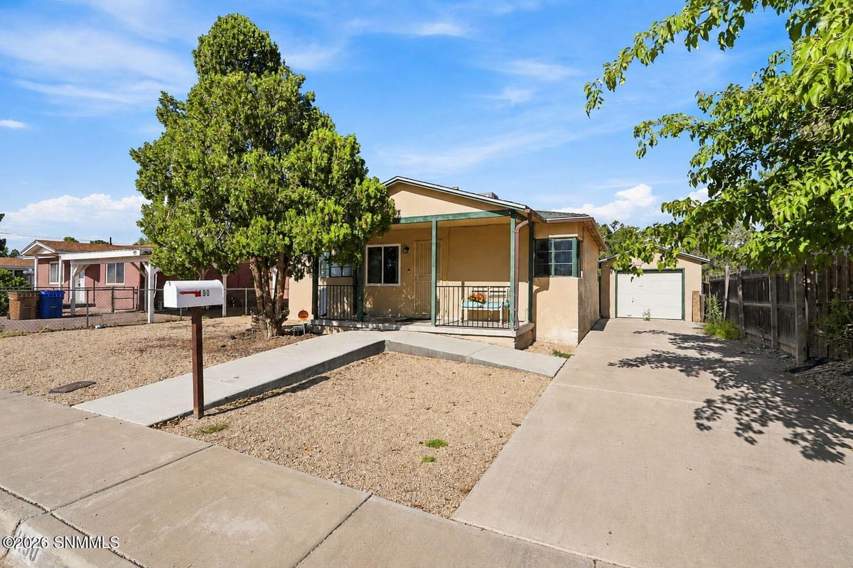 1190 Douglas Drive