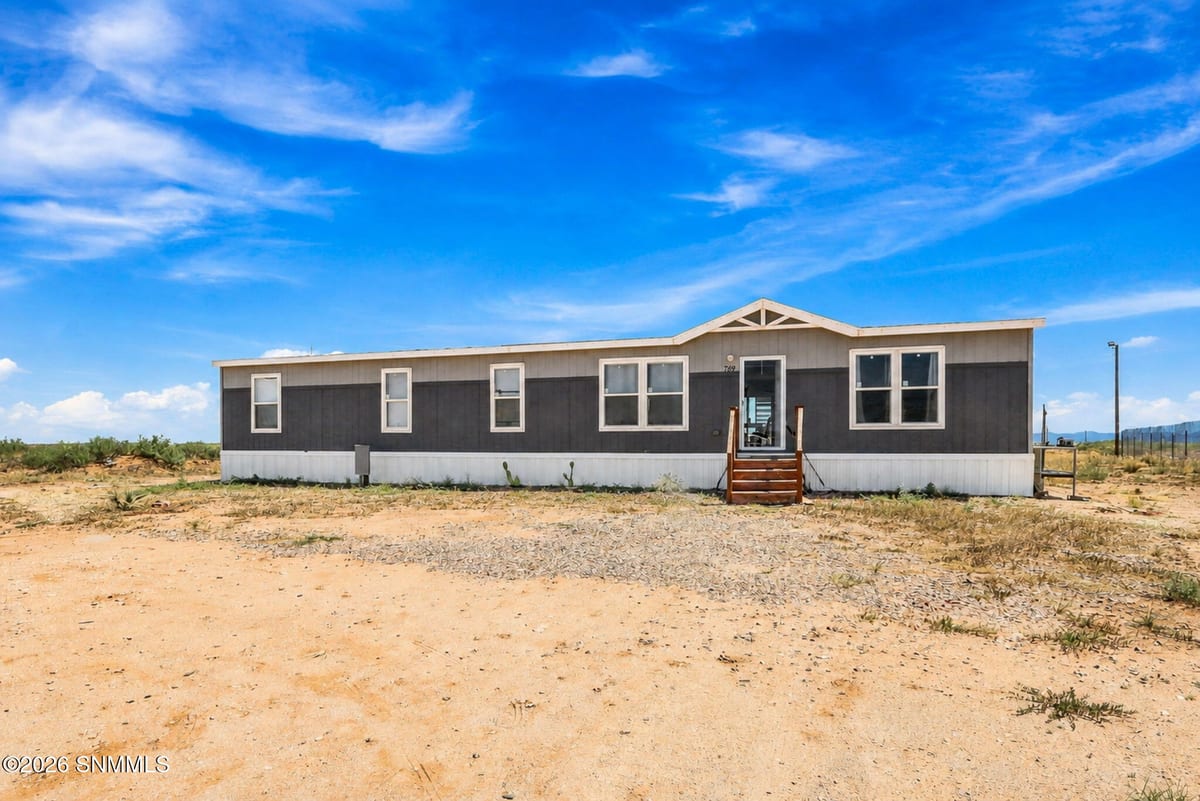 769 Dot Street