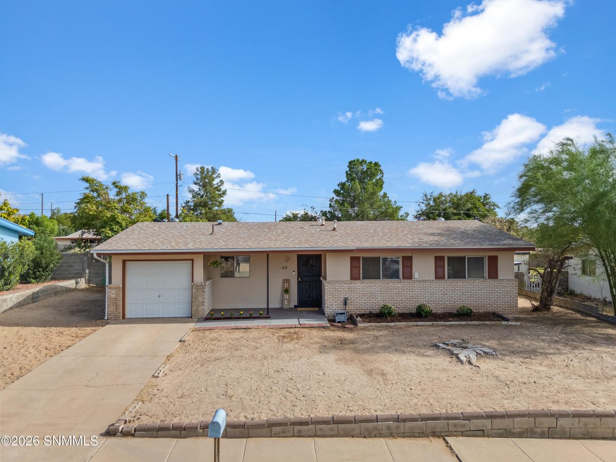 1818 Louise Circle