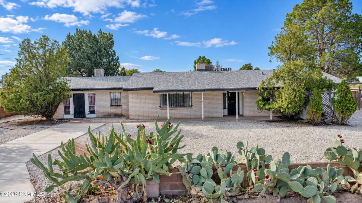 613 San Ysidro Road