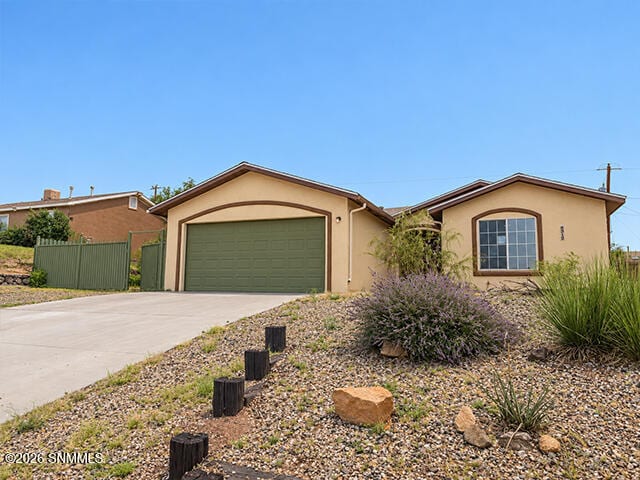 5212 Navajo Trail