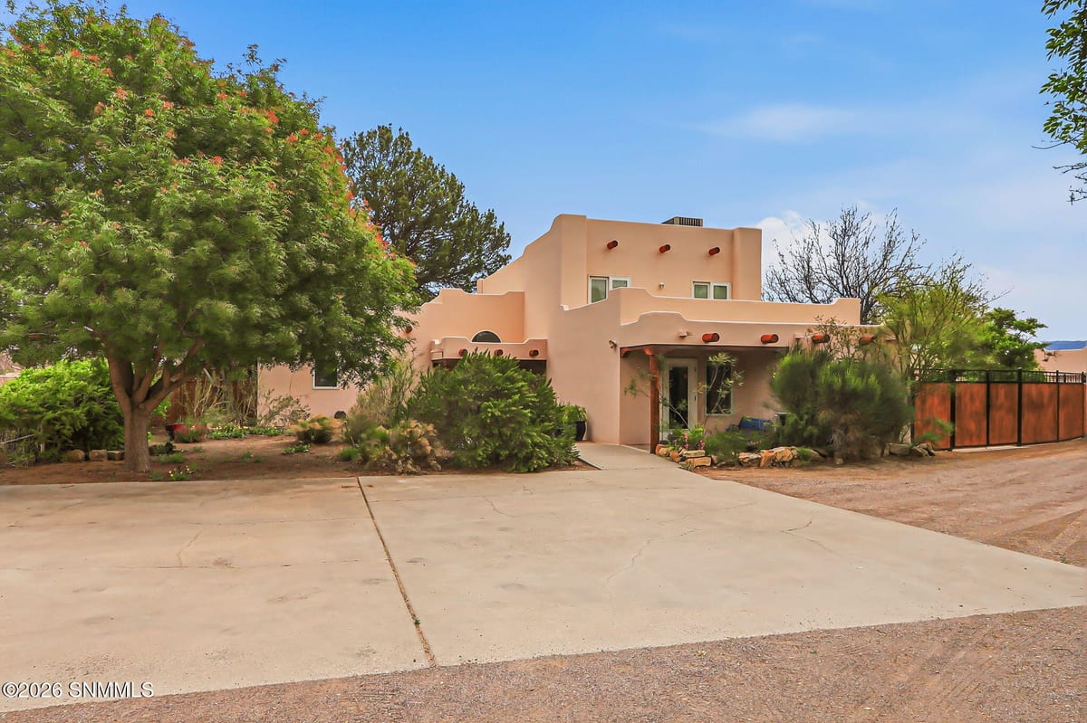 565 Carver Road