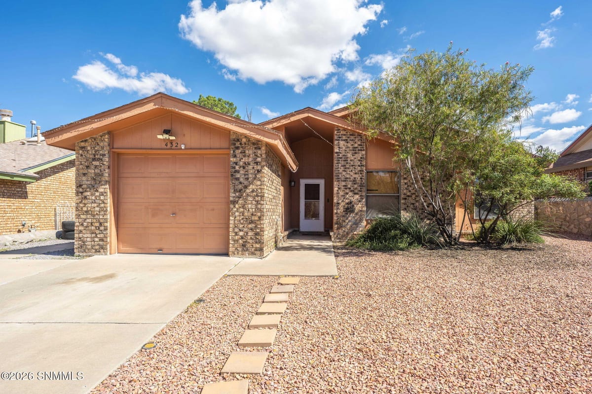 432 Lupton Place