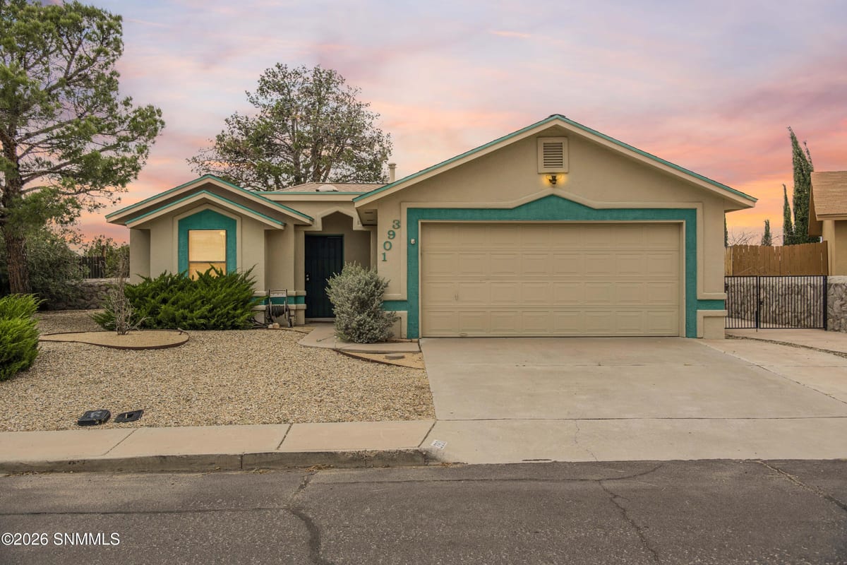 3901 Crystal Place