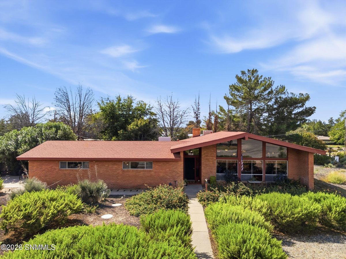 2901 Karen Drive